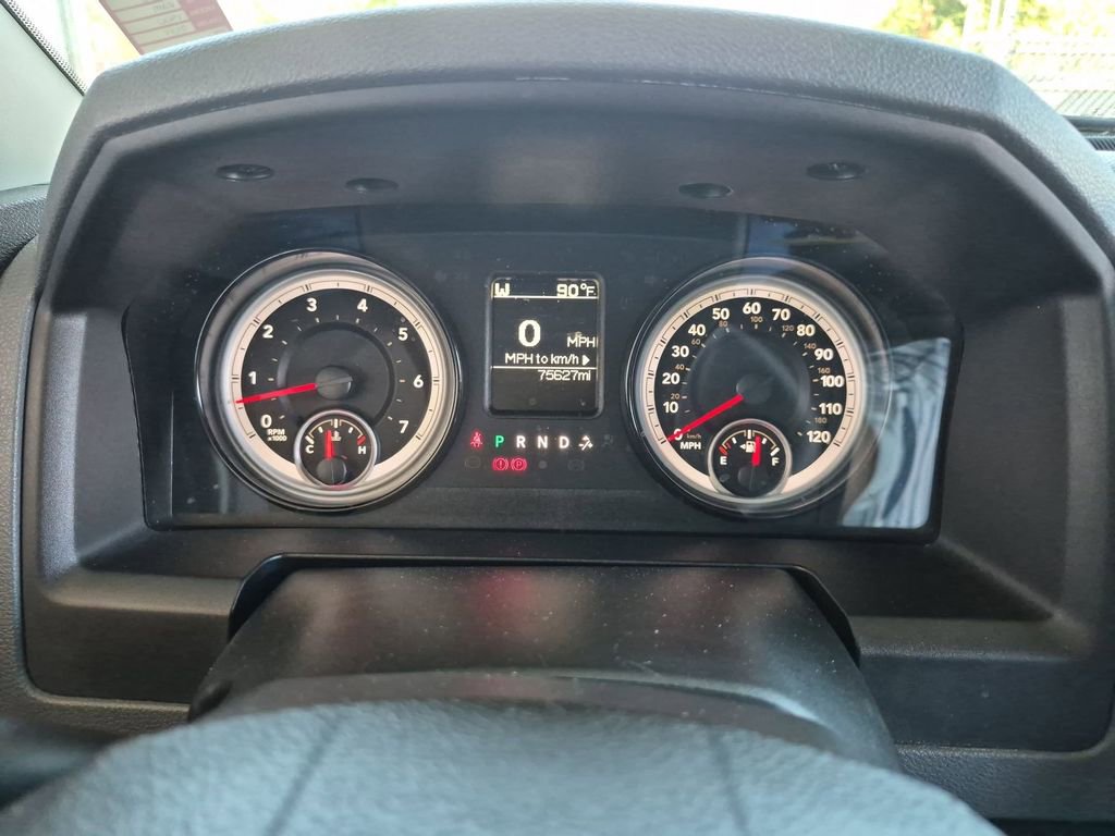 Used 2018 RAM 1500 Classic SLT AWD/4WD image 10