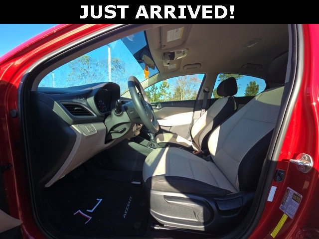 Certified 2022 Hyundai Accent SE image 8