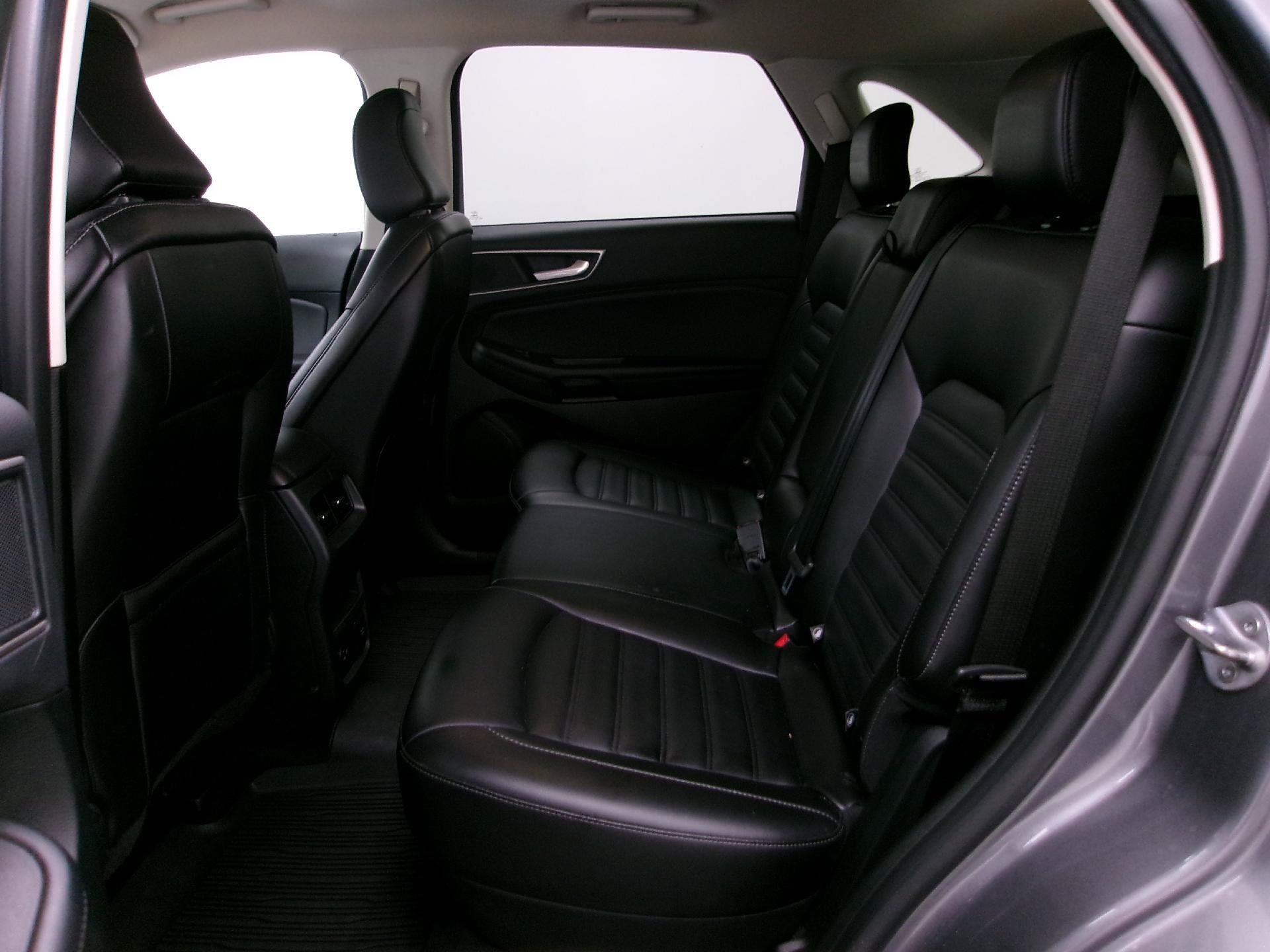 Used 2022 Ford Edge SEL w/ Convenience Package AWD/4WD image 10