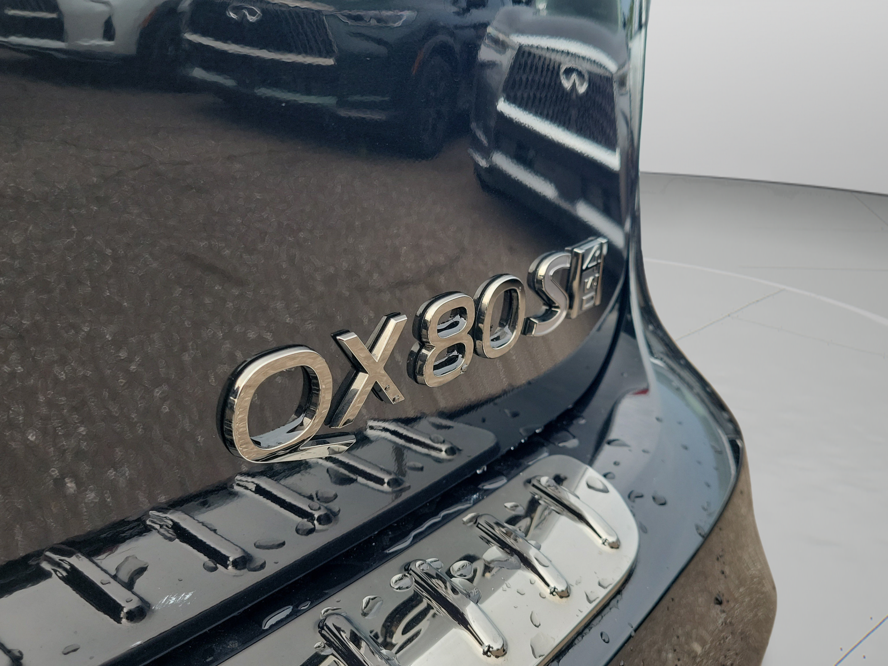 Certified 2026 INFINITI QX80 4WD w/ Sport Exterior Package image 51