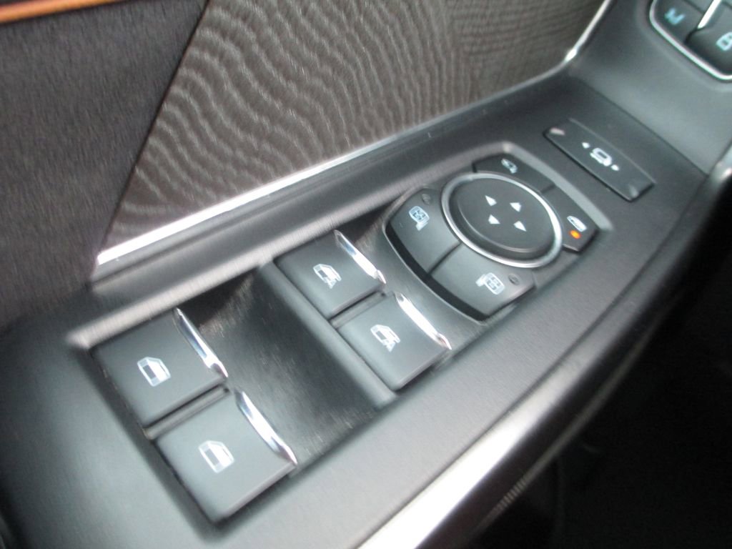 Used 2024 Ford F350 Platinum w/ Tremor Off-Road Package AWD/4WD image 28