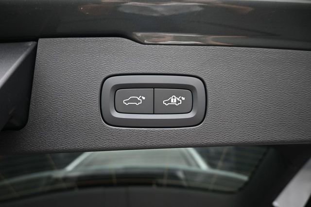 New 2026 Volvo V60 B5 Cross Country Ultra w/ Protection Package Premier AWD/4WD image 34