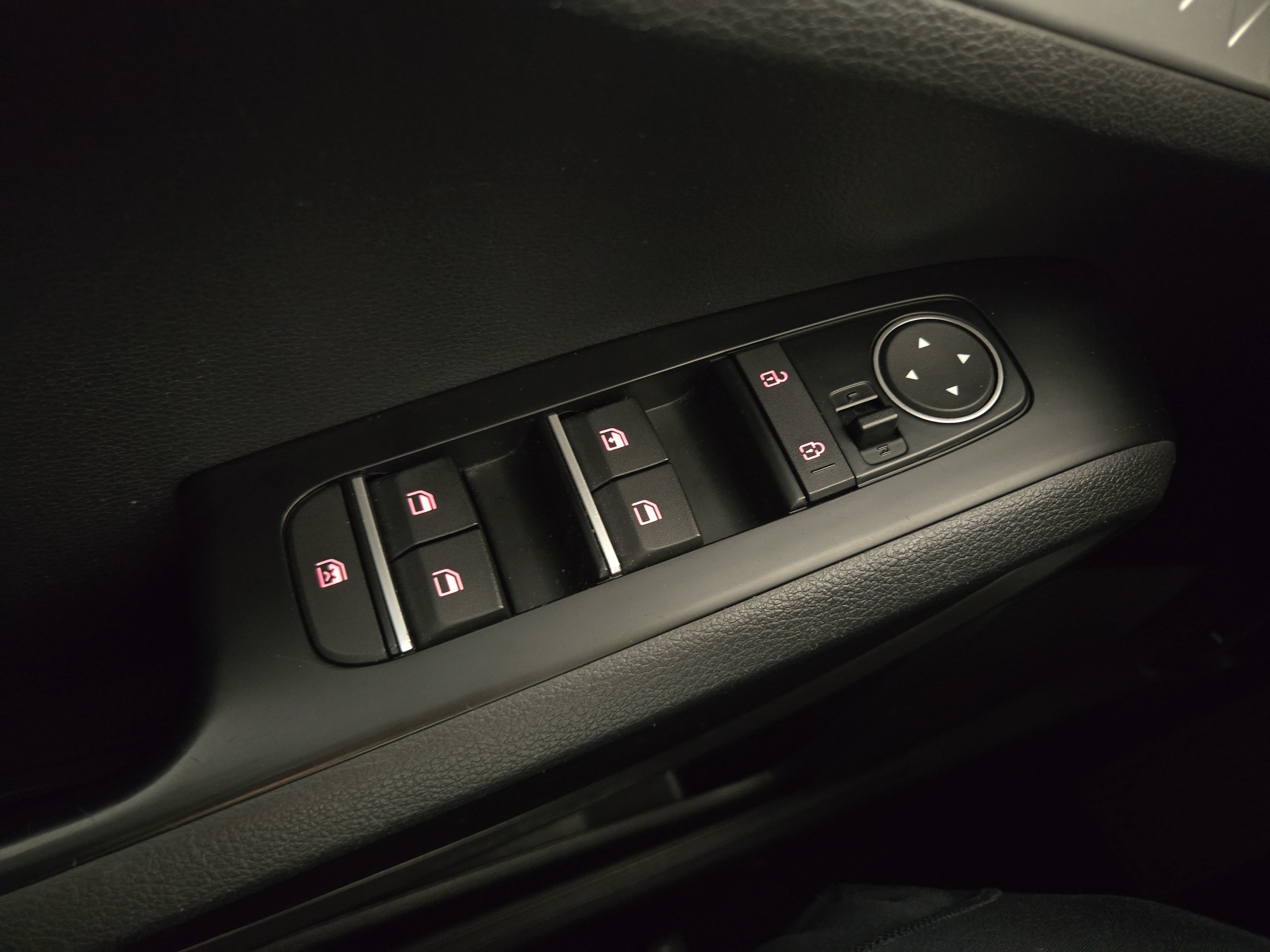 Used 2020 Kia Soul X-Line FWD image 25