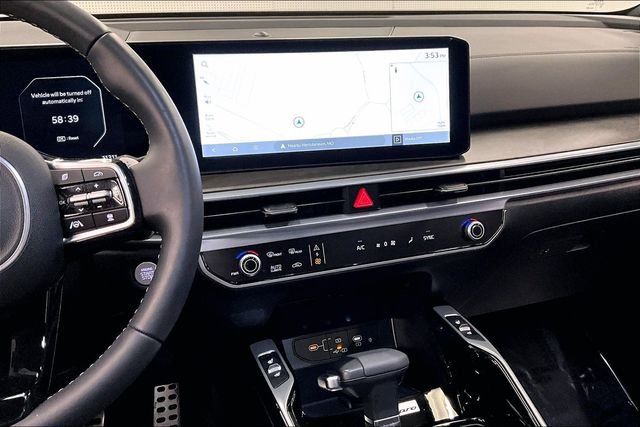 Used 2024 Kia Sorento SX Prestige image 7