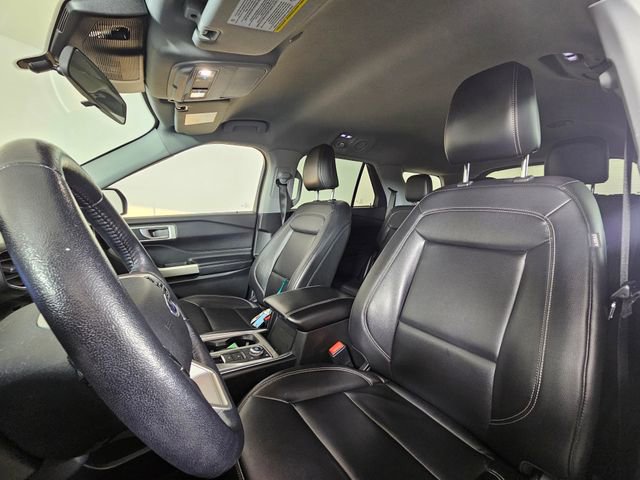Used 2021 Ford Explorer XLT w/ Equipment Group 202A image 25