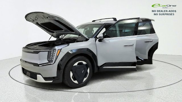 Used 2026 Kia EV9 Land AWD/4WD image 14
