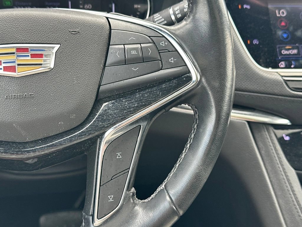 Used 2020 Cadillac XT5 Premium Luxury w/ LPO, Floor Liner Package AWD/4WD image 21
