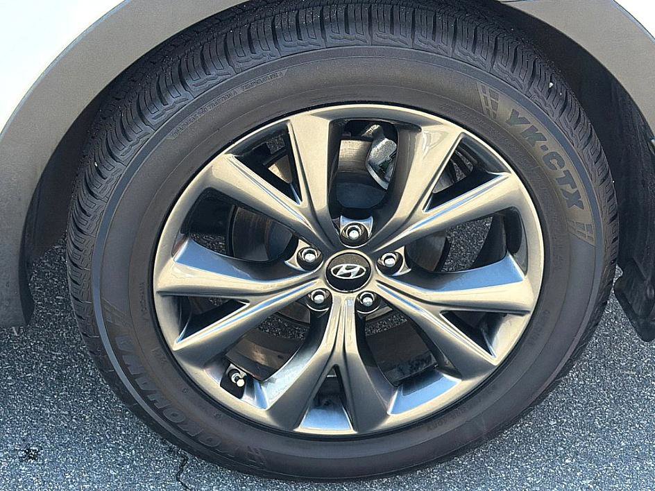 Used 2017 Hyundai Santa Fe Sport image 5
