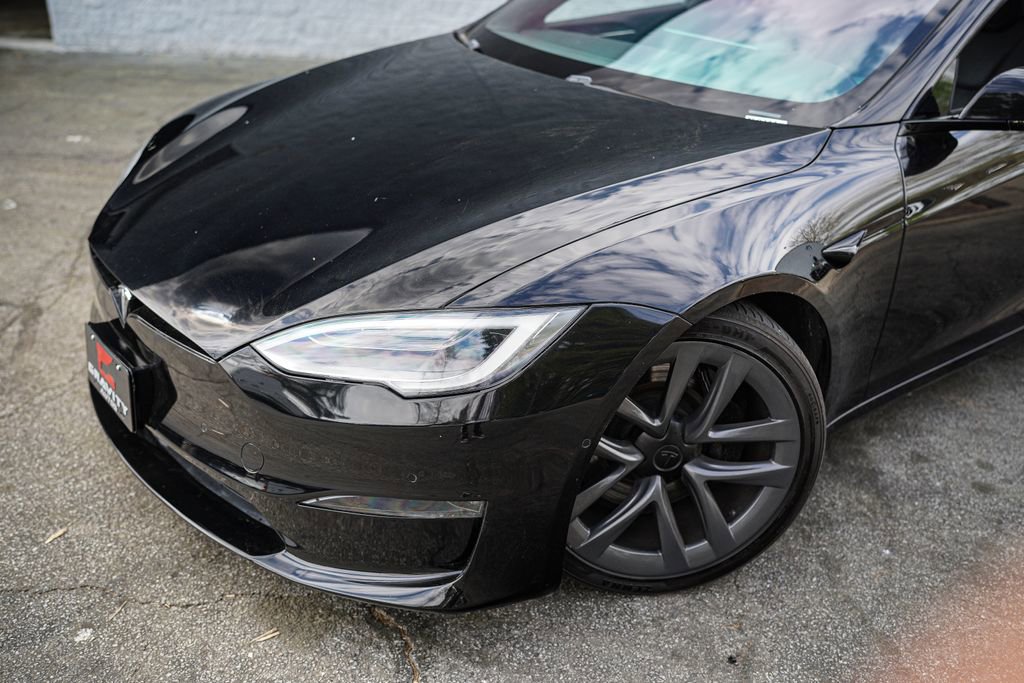 Used 2022 Tesla Model S Plaid image 2