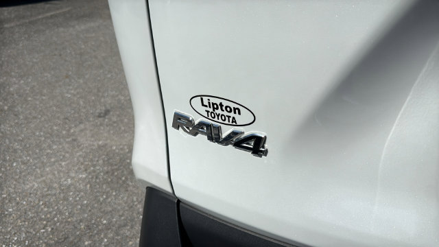 Used 2025 Toyota RAV4 XLE Premium w/ Weather Package FWD image 7
