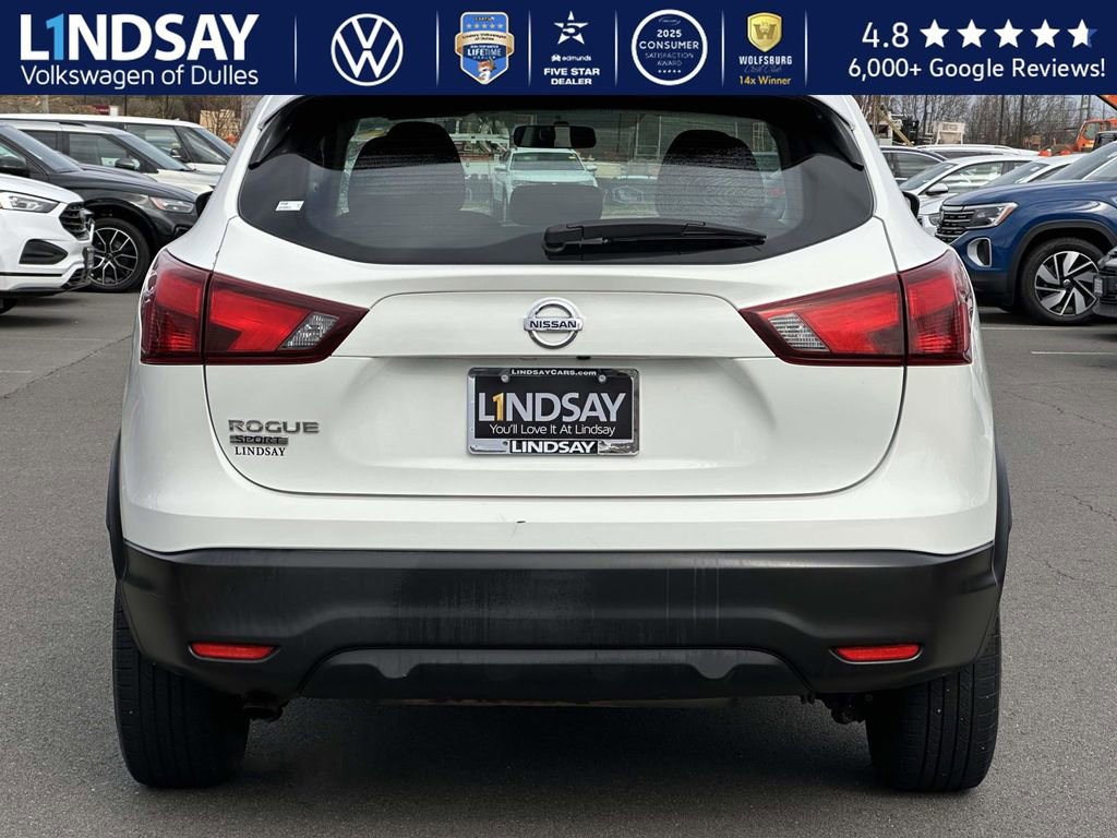 Used 2018 Nissan Rogue Sport S image 5