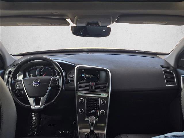 Used 2015 Volvo XC60 T6 image 18