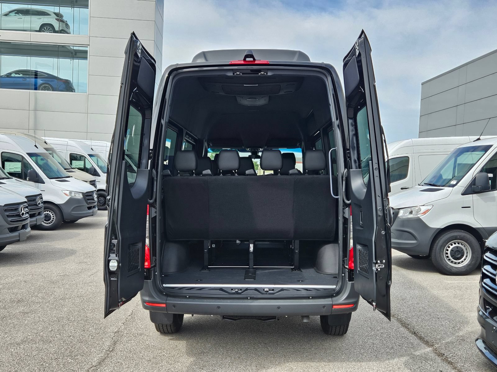 New 2025 Mercedes-Benz Sprinter 2500 image 35