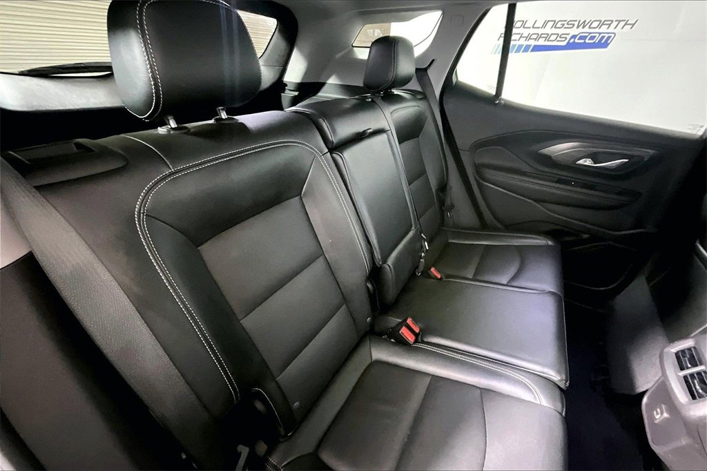 Used 2024 GMC Terrain SLT image 22