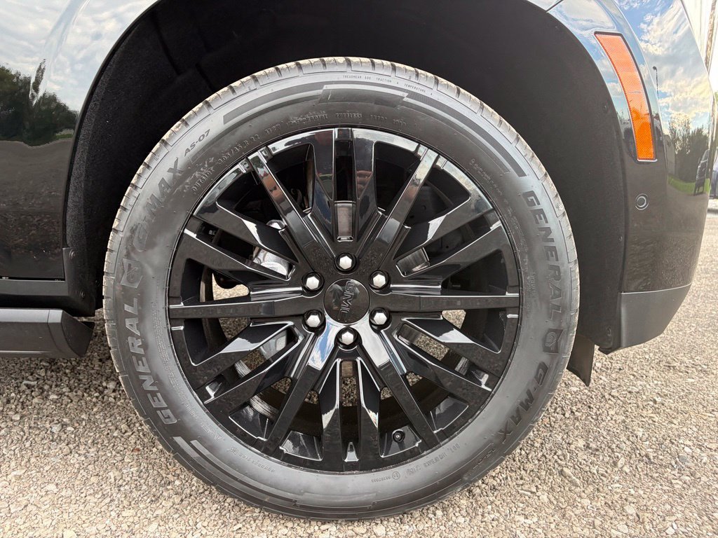 Used 2026 GMC Yukon Denali w/ Sun & Power Step Package AWD/4WD image 27