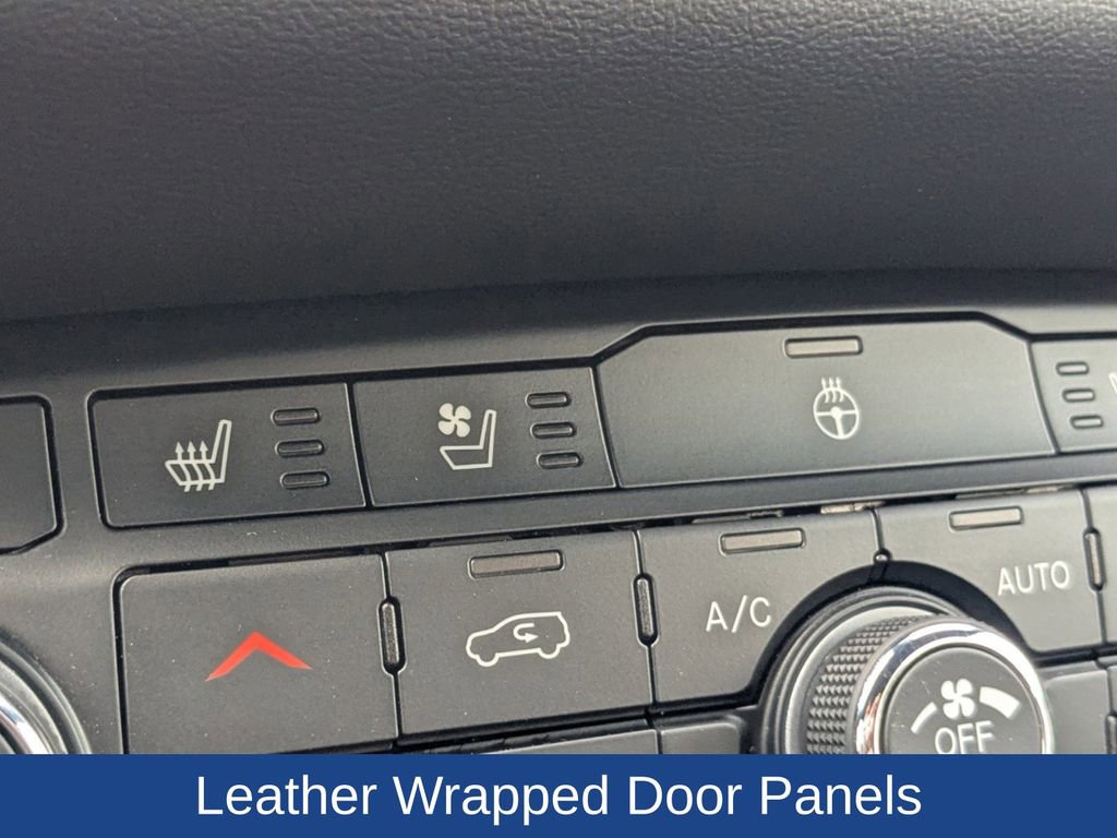 Used 2025 Dodge Durango R/T image 26