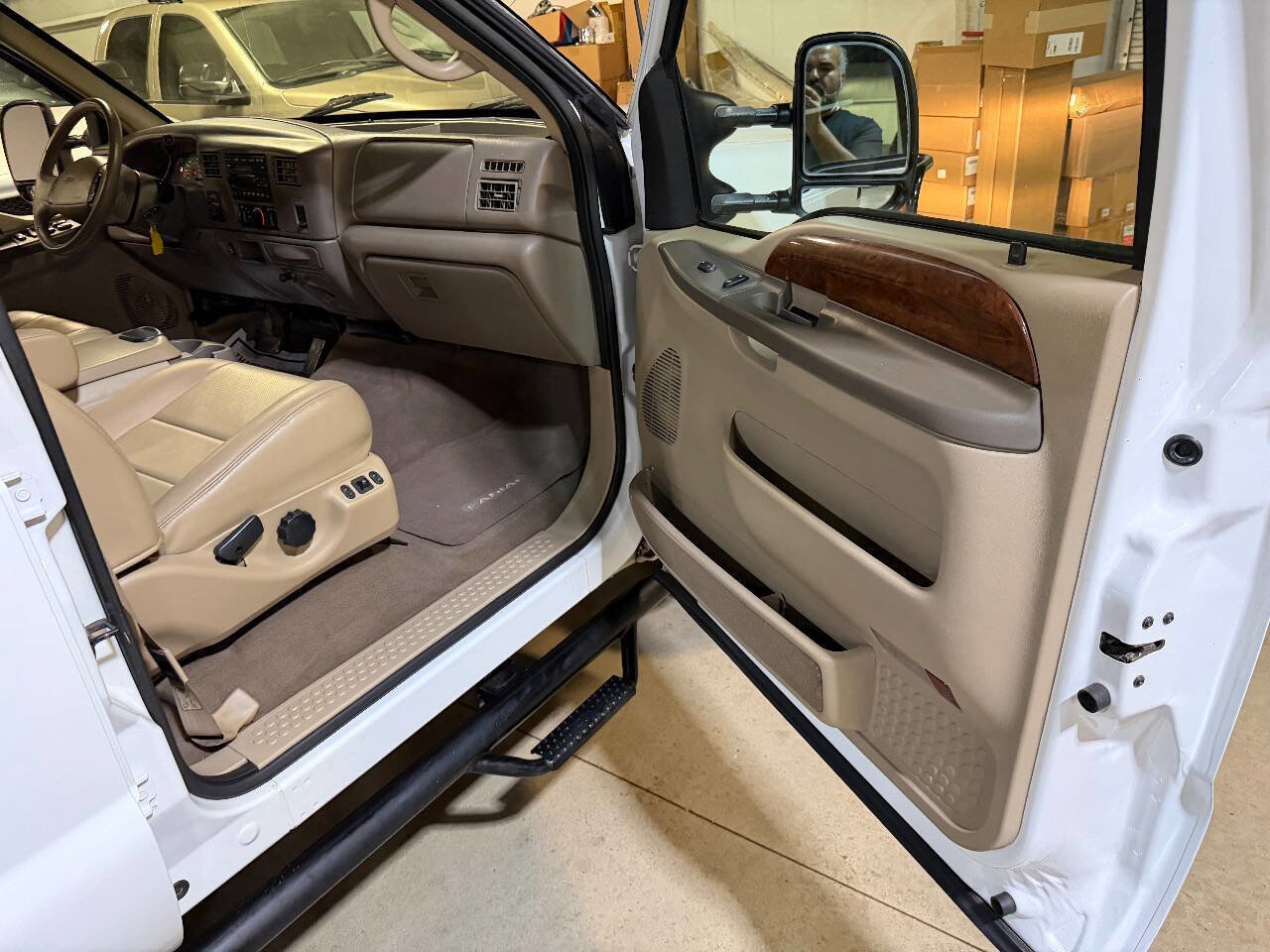 Used 2002 Ford F350 Lariat image 38