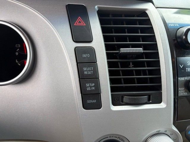 Used 2008 Toyota Sequoia Limited image 34