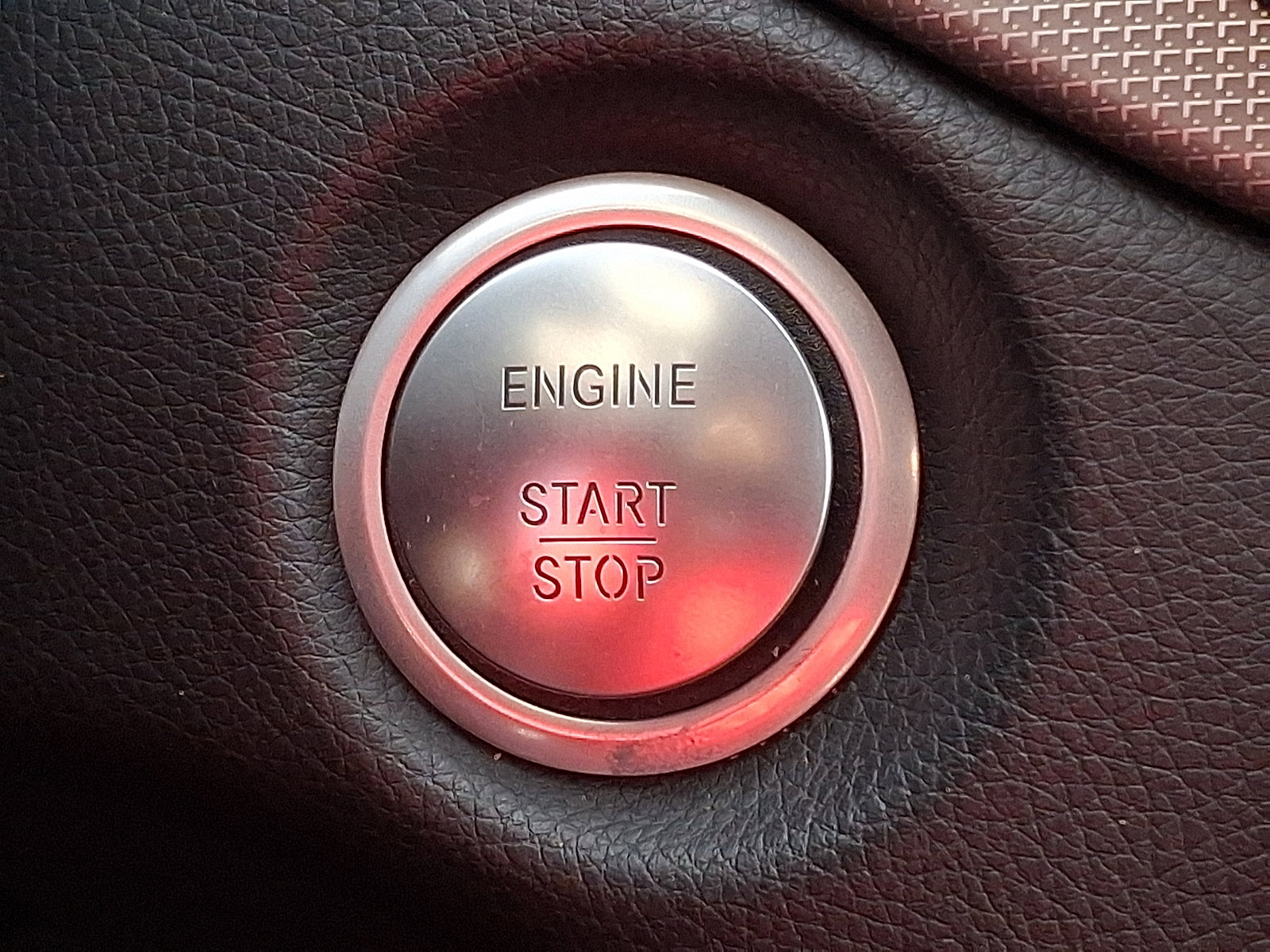 Certified 2019 Mercedes-Benz GLA 250 4MATIC image 26