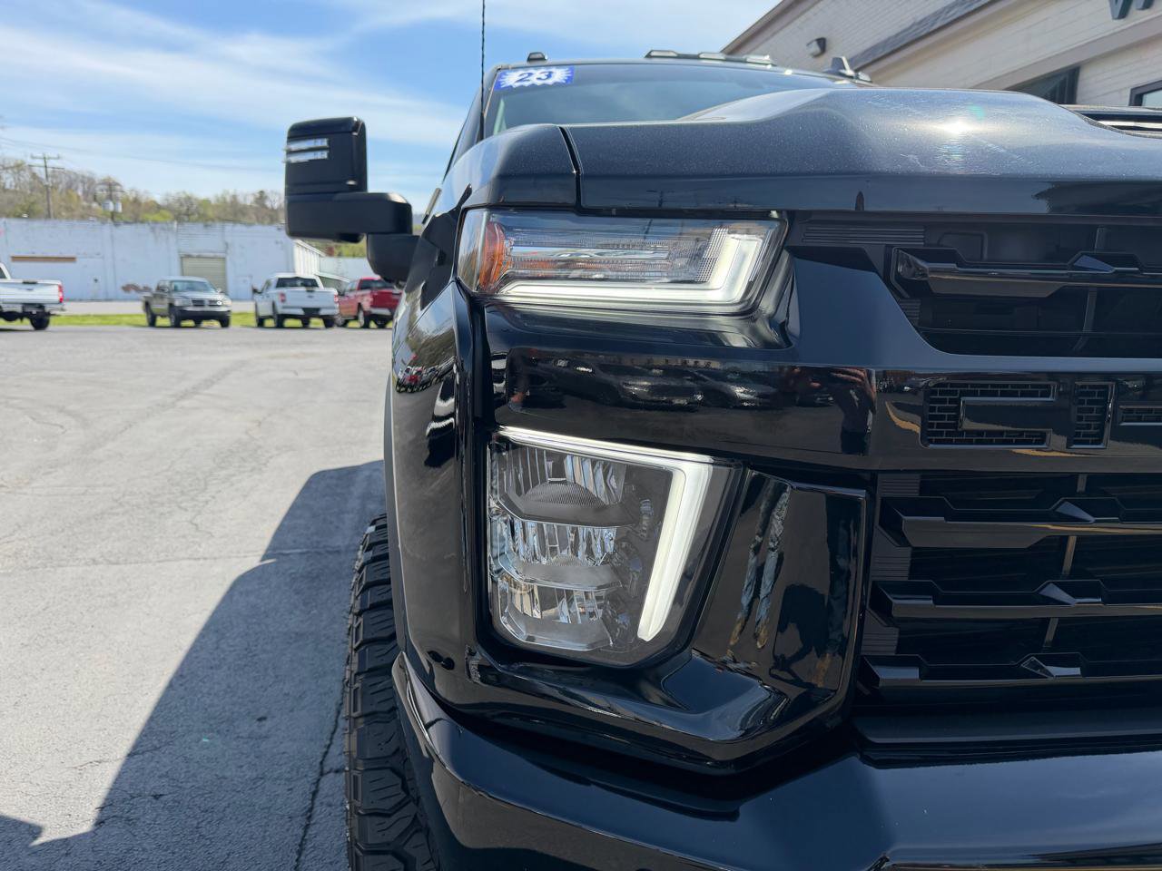 Used 2023 Chevrolet Silverado 2500 LT w/ Midnight Edition image 9