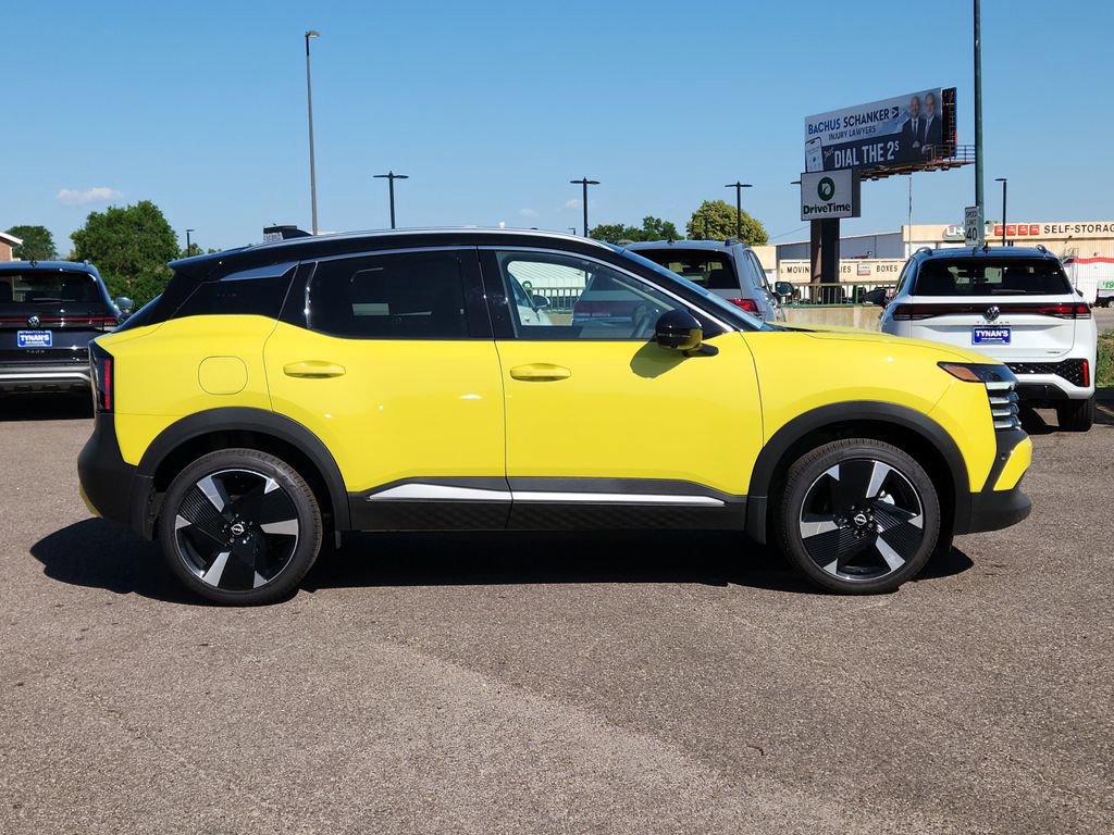 New 2025 Nissan Kicks SR w/ Illumination Package image 2