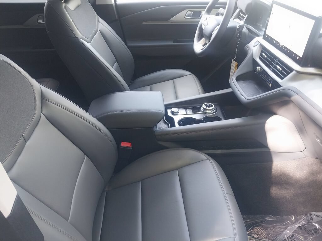 New 2026 Ford Explorer Active w/ Active Comfort Package AWD/4WD image 27
