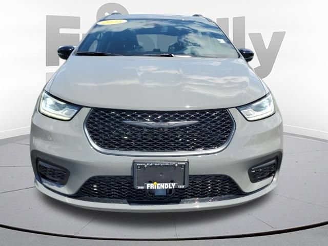 Used 2025 Chrysler Pacifica Limited FWD image 8