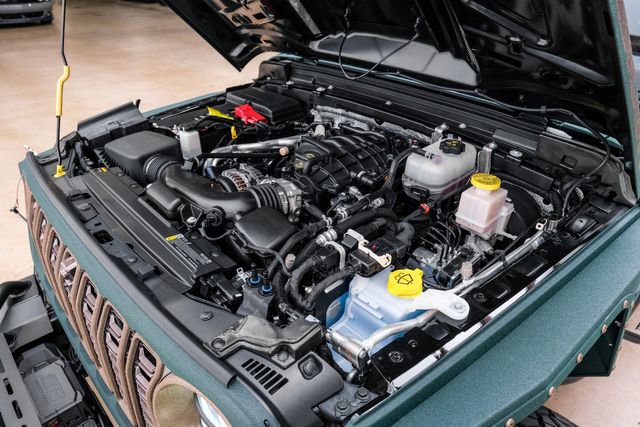 Used 2025 Jeep Gladiator Rubicon w/ Safety Group AWD/4WD image 91