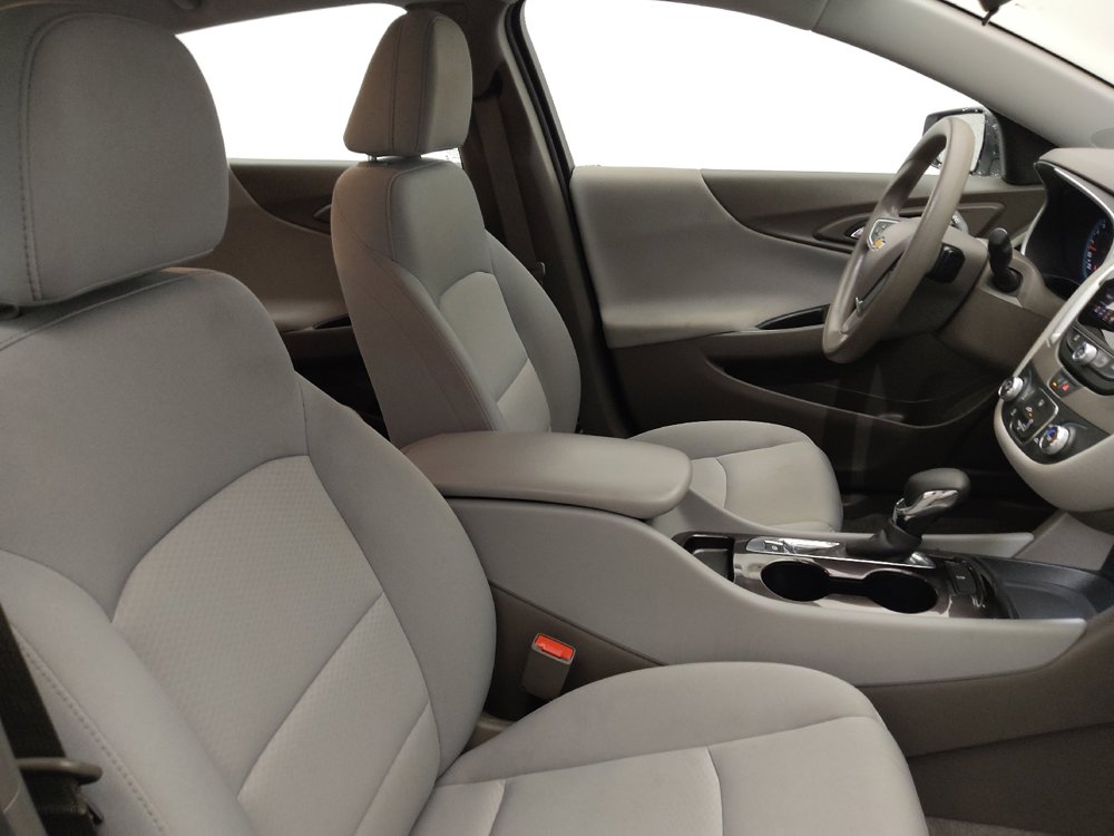 Used 2023 Chevrolet Malibu LS FWD image 21