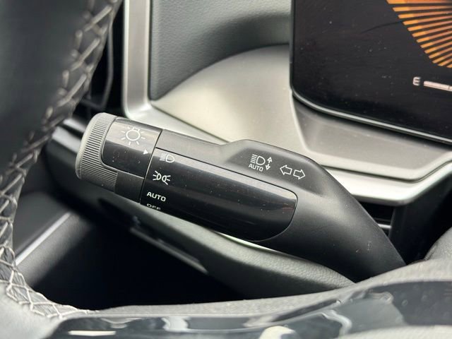 Used 2025 Kia Sorento S image 28