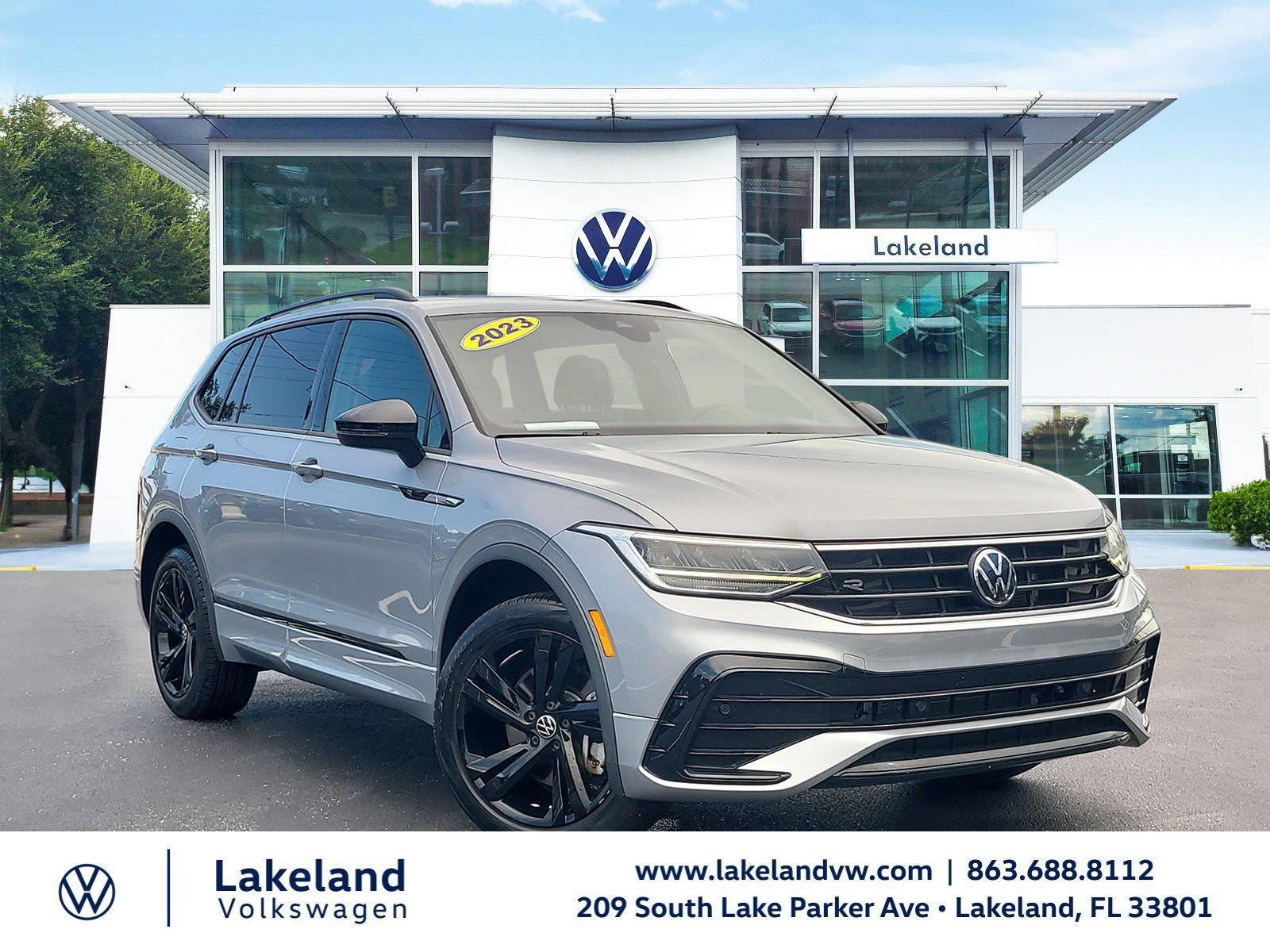 Used 2023 Volkswagen Tiguan SE R-Line