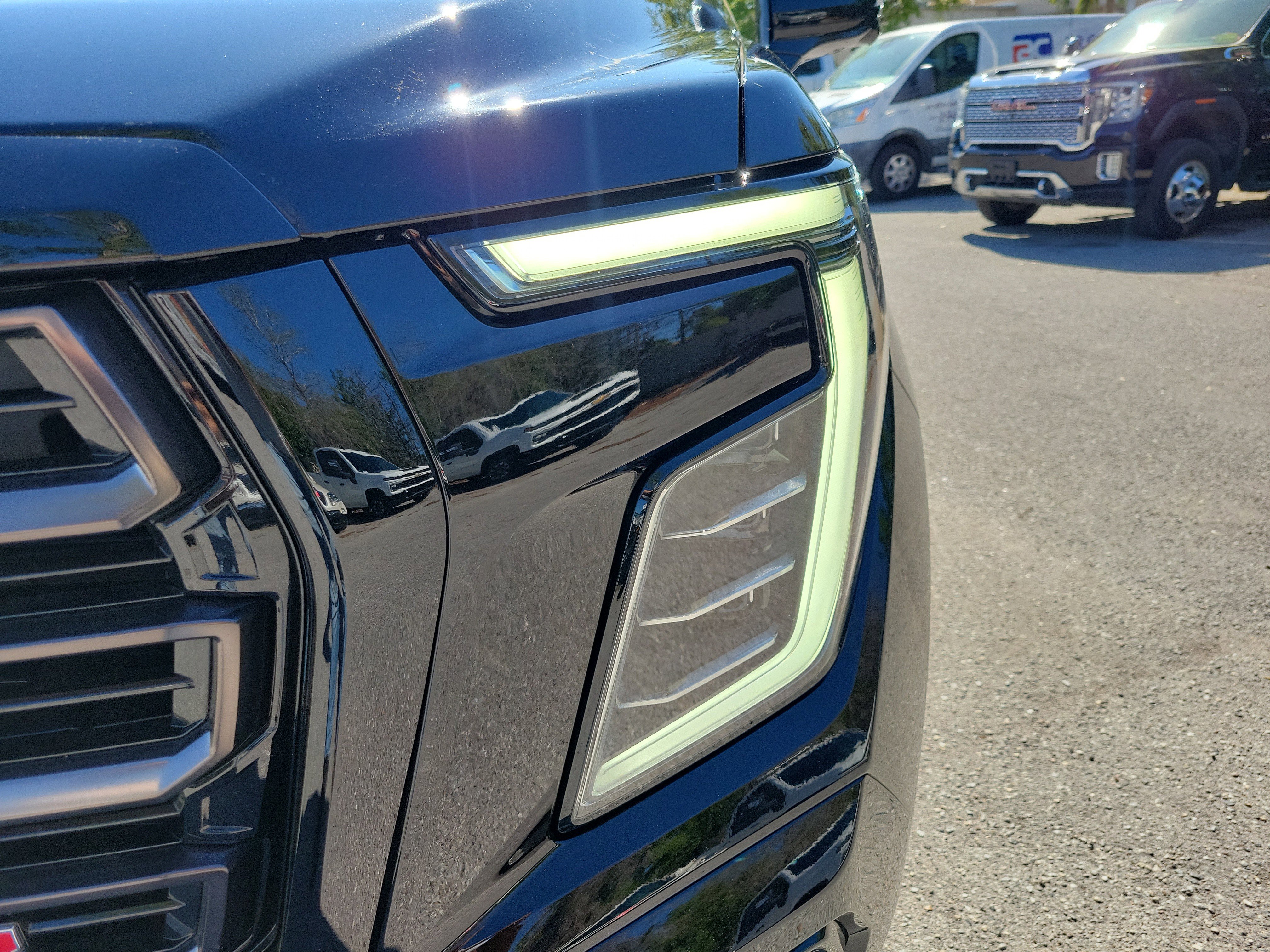 Certified 2025 GMC Yukon AT4 Ultimate image 9