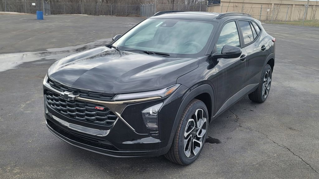 New 2026 Chevrolet Trax RS w/ Sunroof Package image 3