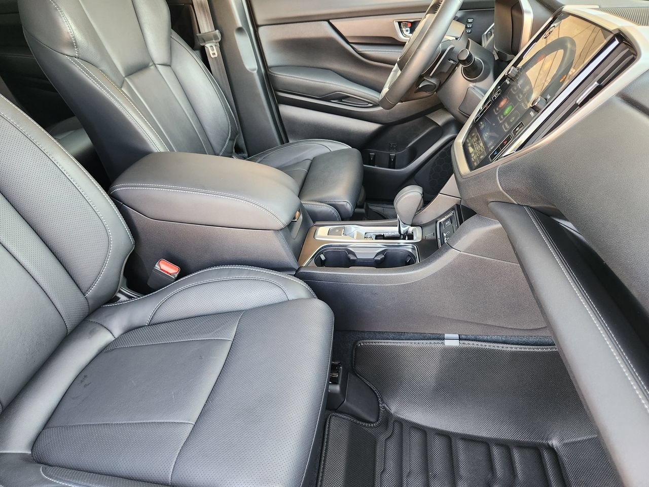 Used 2025 Subaru Ascent Limited AWD/4WD image 13