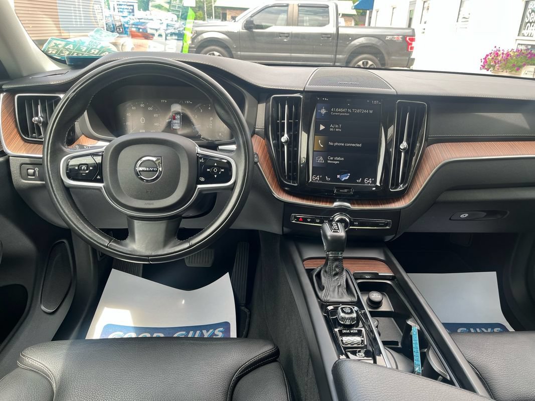 Used 2020 Volvo XC60 T6 Inscription AWD/4WD image 6