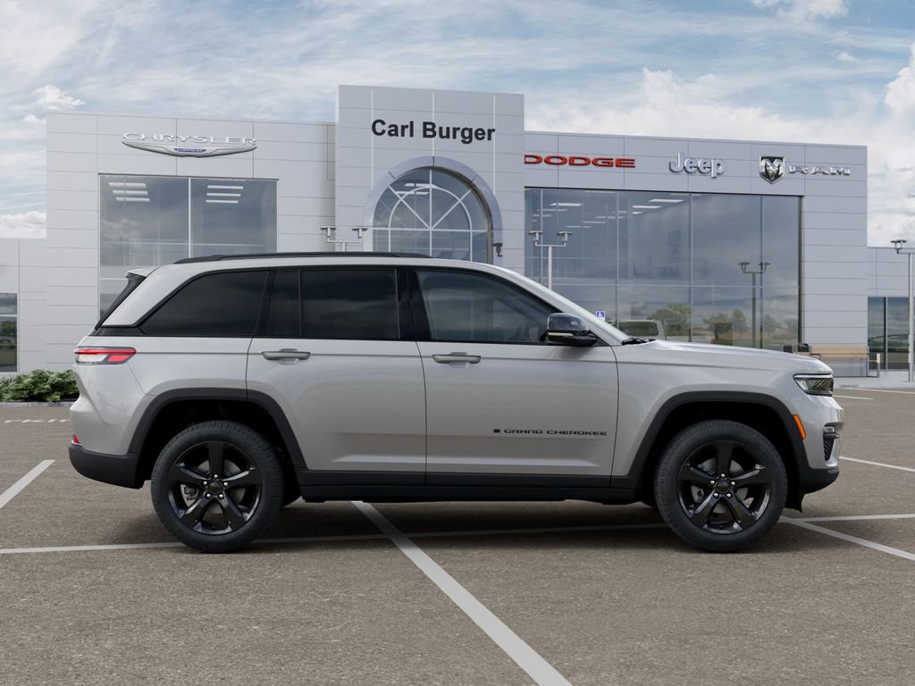 New 2025 Jeep Grand Cherokee Limited w/ Black Appearance Package image 21