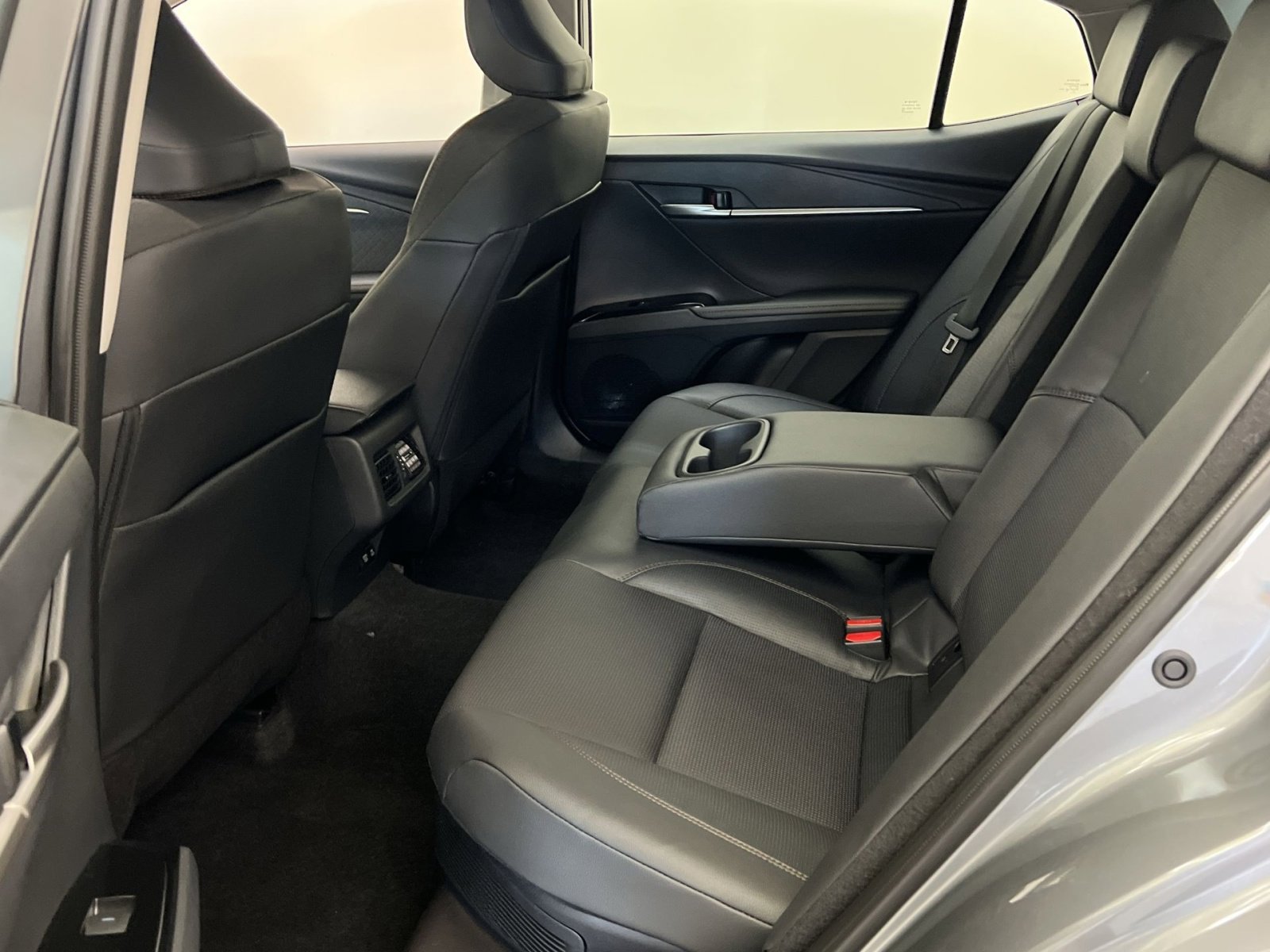 Used 2026 Toyota Camry XLE image 23