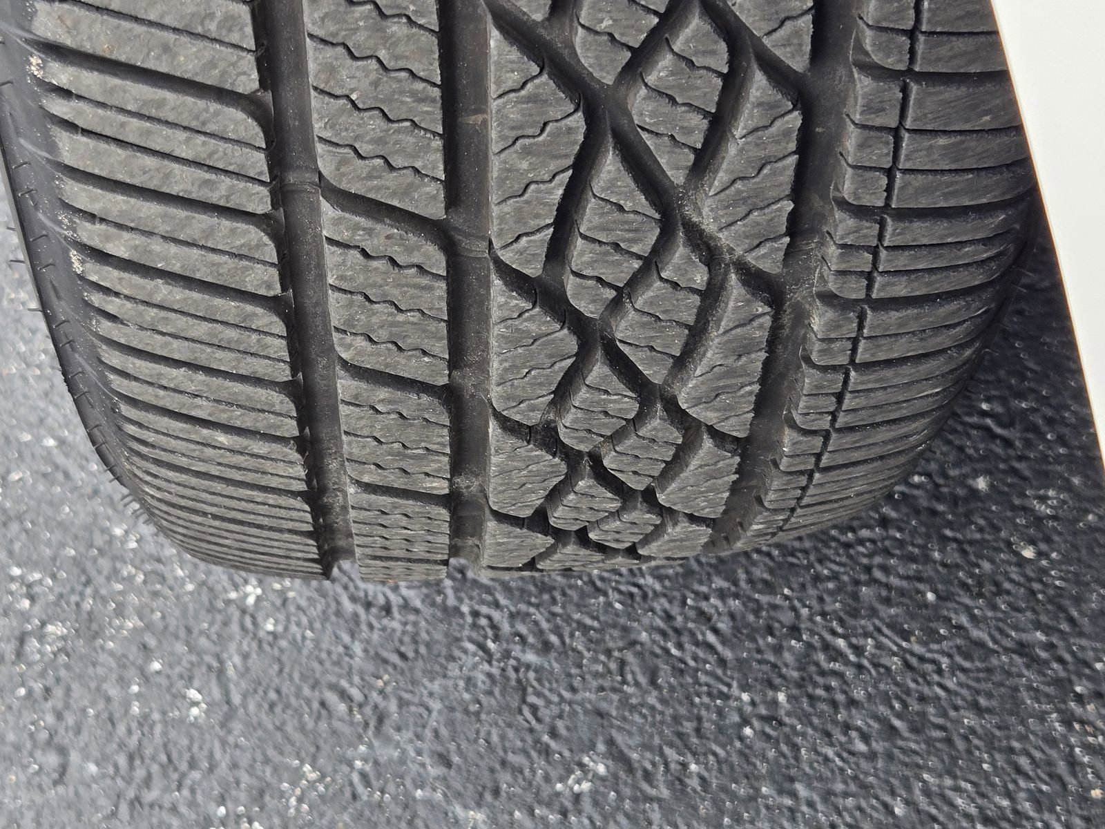 Used 2009 Dodge Challenger R/T RWD image 12