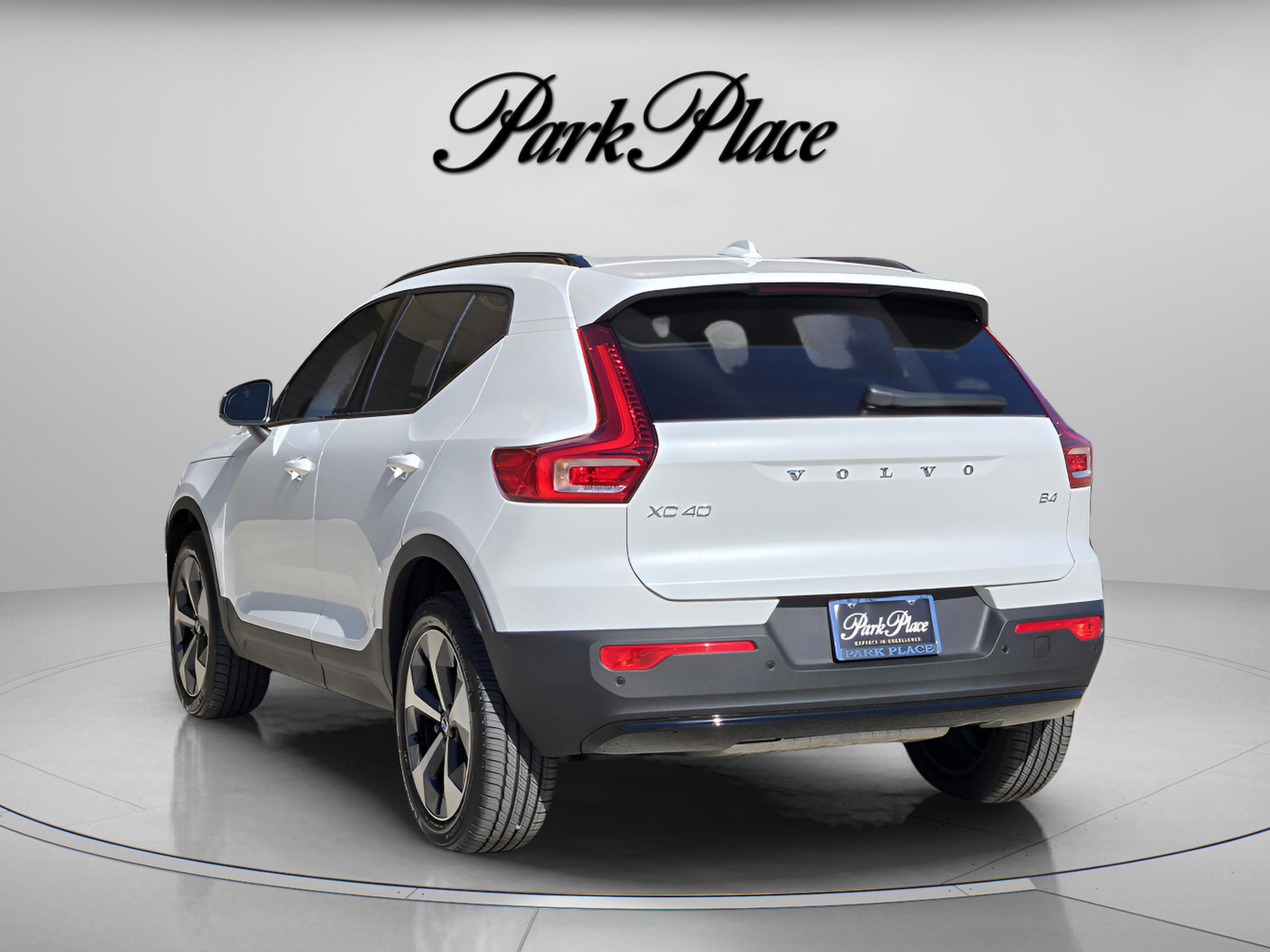 New 2026 Volvo XC40 B4 Plus w/ Protection Package Premier FWD image 3
