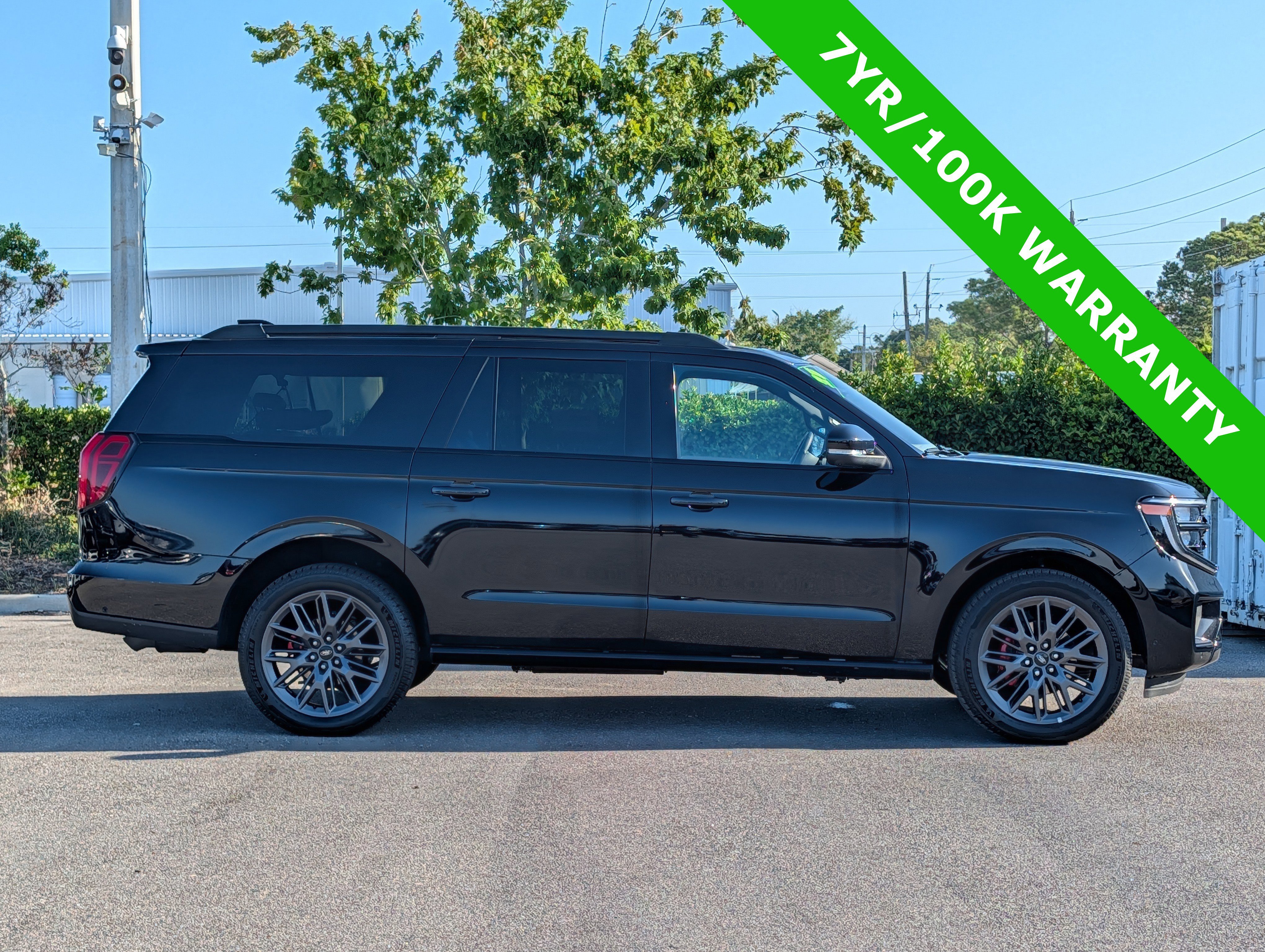 Certified 2025 Ford Expedition Max Platinum w/ Stealth Performance Package AWD/4WD image 3