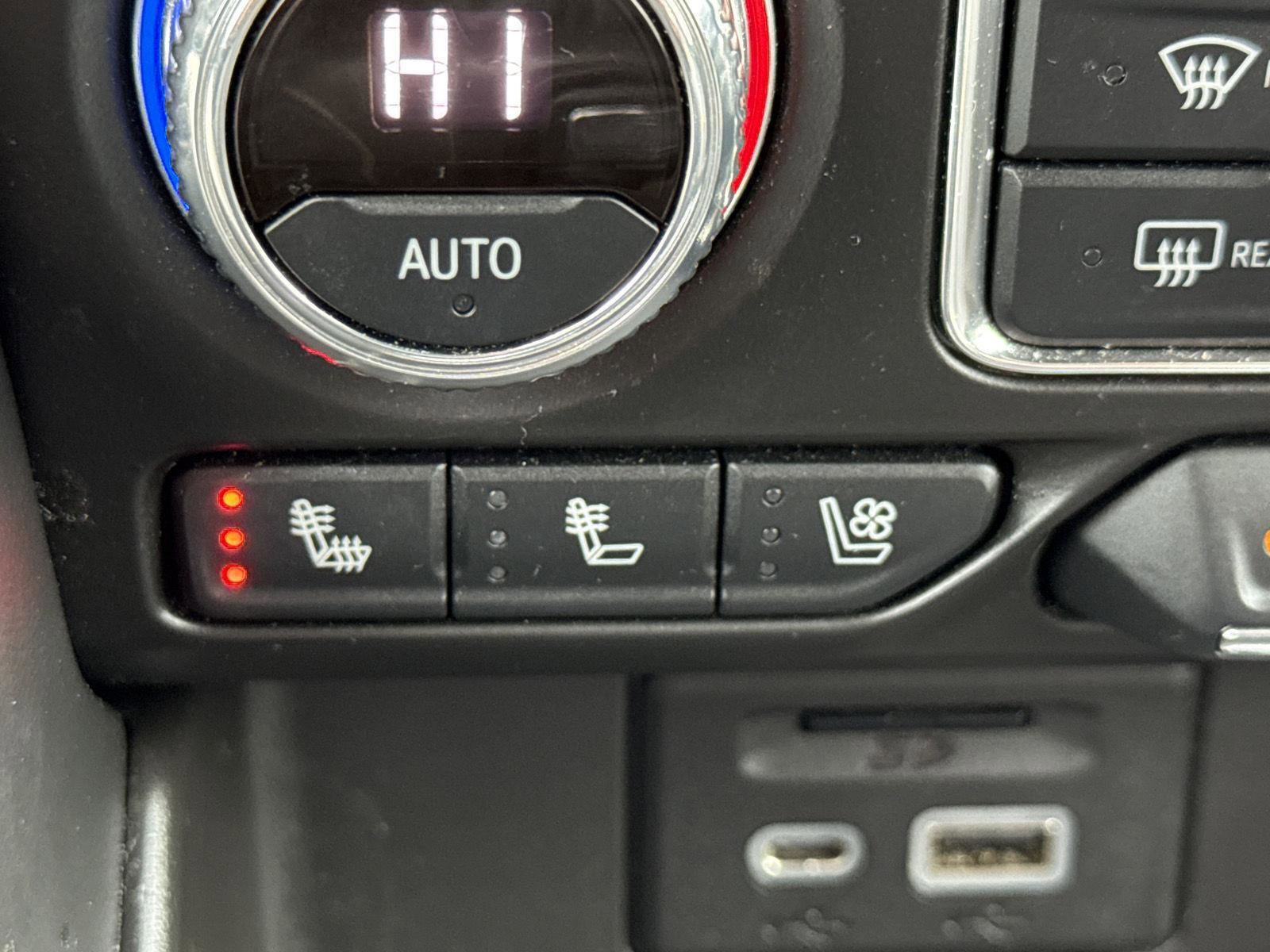 Used 2021 GMC Yukon XL AT4 w/ AT4 Premium Plus Package image 24