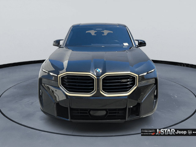 Used 2023 BMW XM AWD/4WD image 2