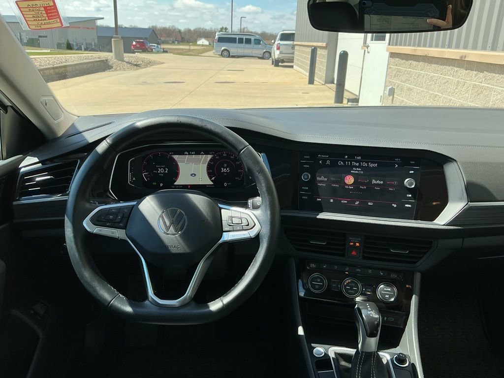 Used 2024 Volkswagen Jetta SEL image 10