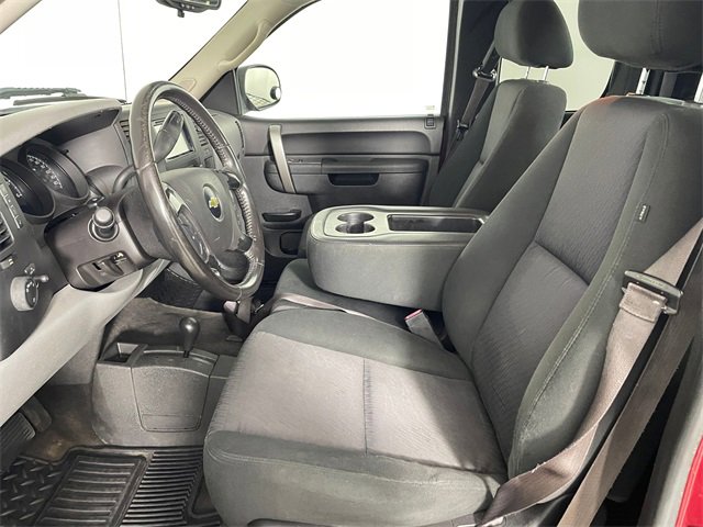 Used 2013 Chevrolet Silverado 1500 LS image 2