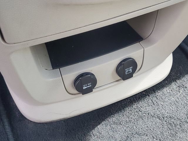 Used 2012 Chrysler Town & Country Touring w/ Entertainment Group #1 FWD image 26