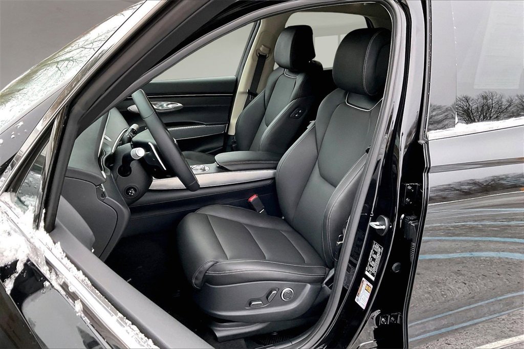 Used 2024 Genesis GV70 2.5T Select w/ Select Package image 20