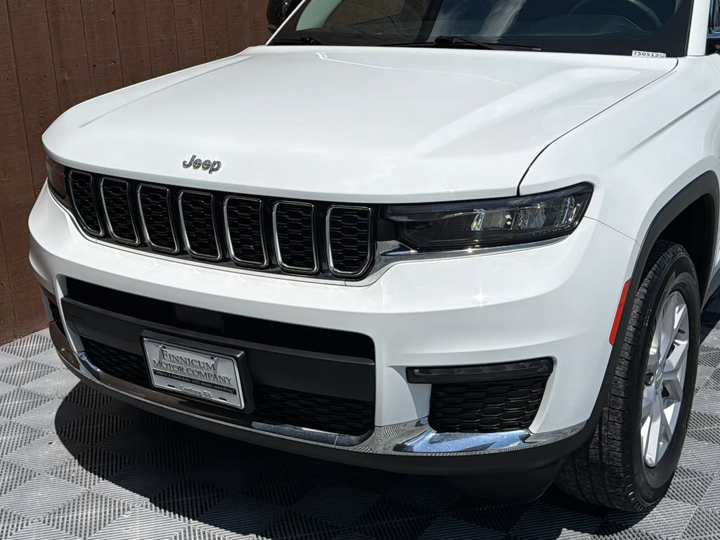 Used 2023 Jeep Grand Cherokee L Limited AWD/4WD image 21