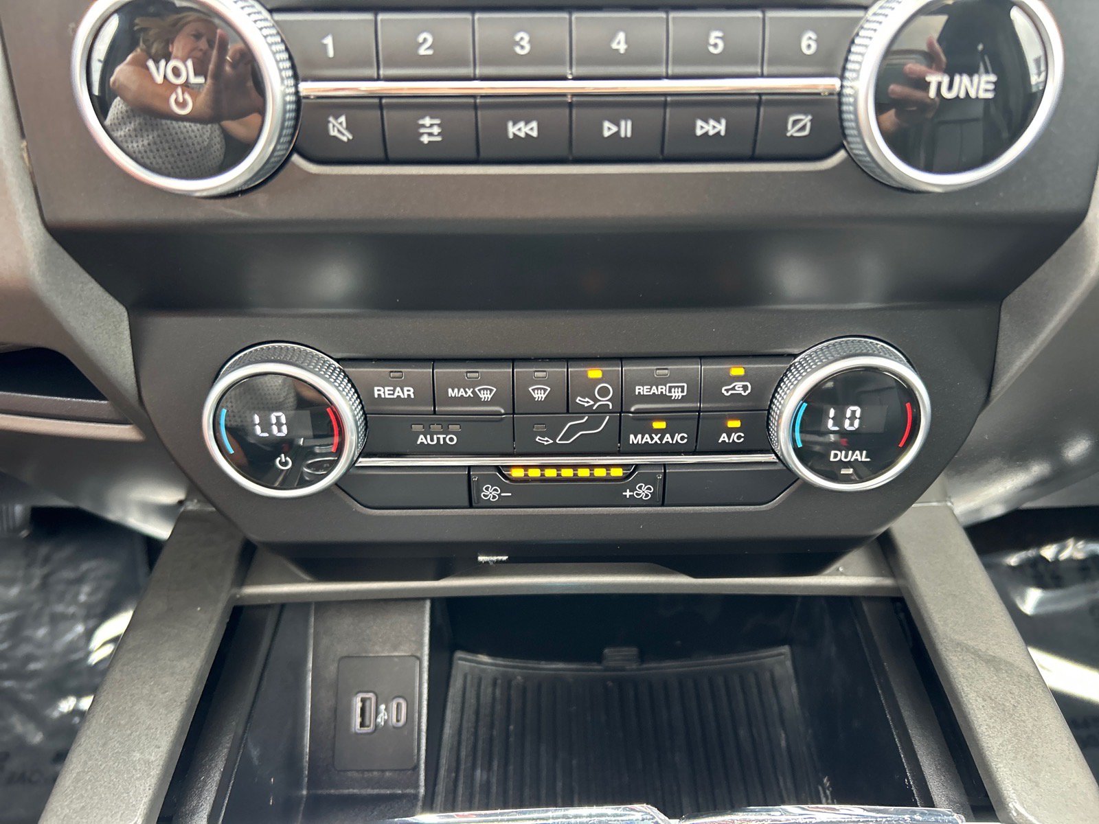 Certified 2021 Ford Expedition XLT AWD/4WD image 32
