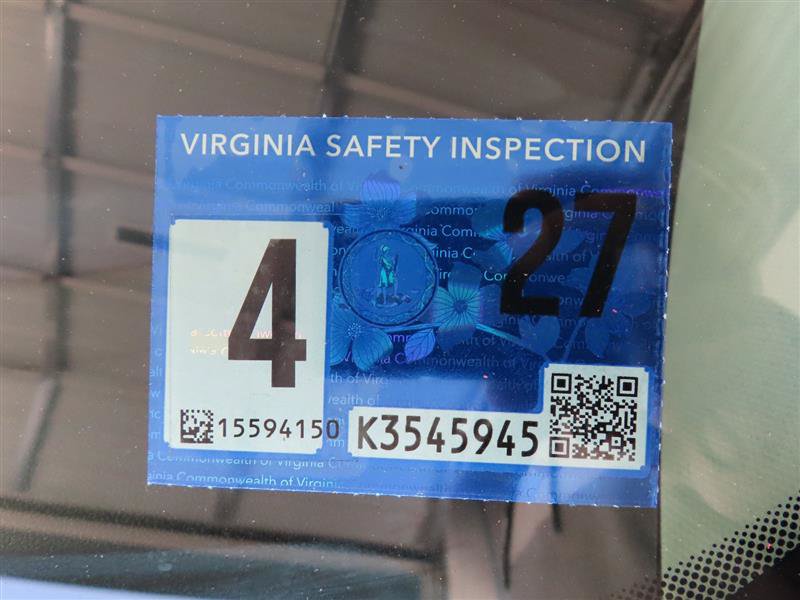 Used 2025 Hyundai Elantra SEL FWD image 35