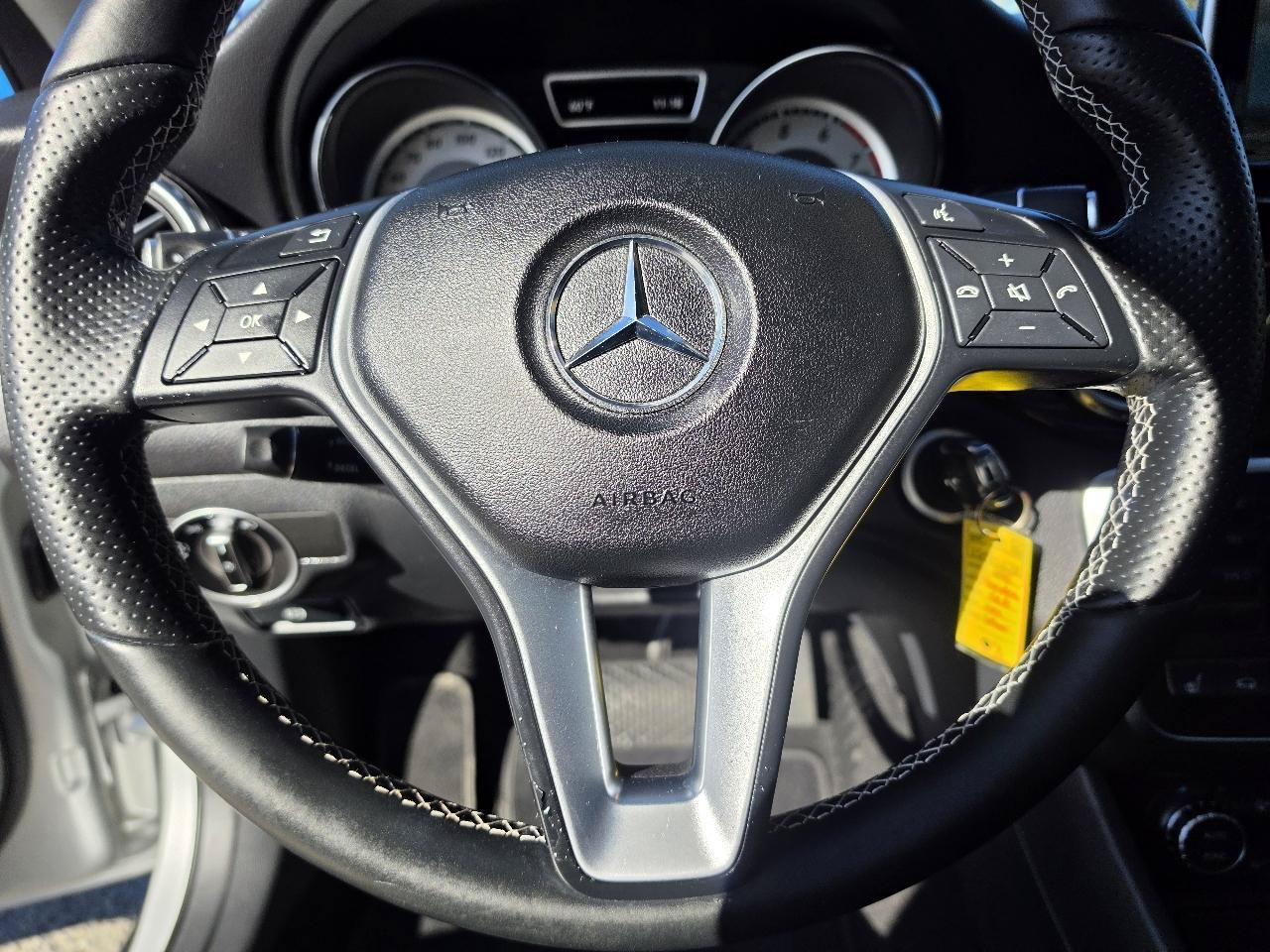 Used 2015 Mercedes-Benz GLA 250 4MATIC image 16